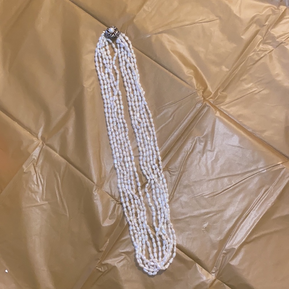Vintage pearl necklace
